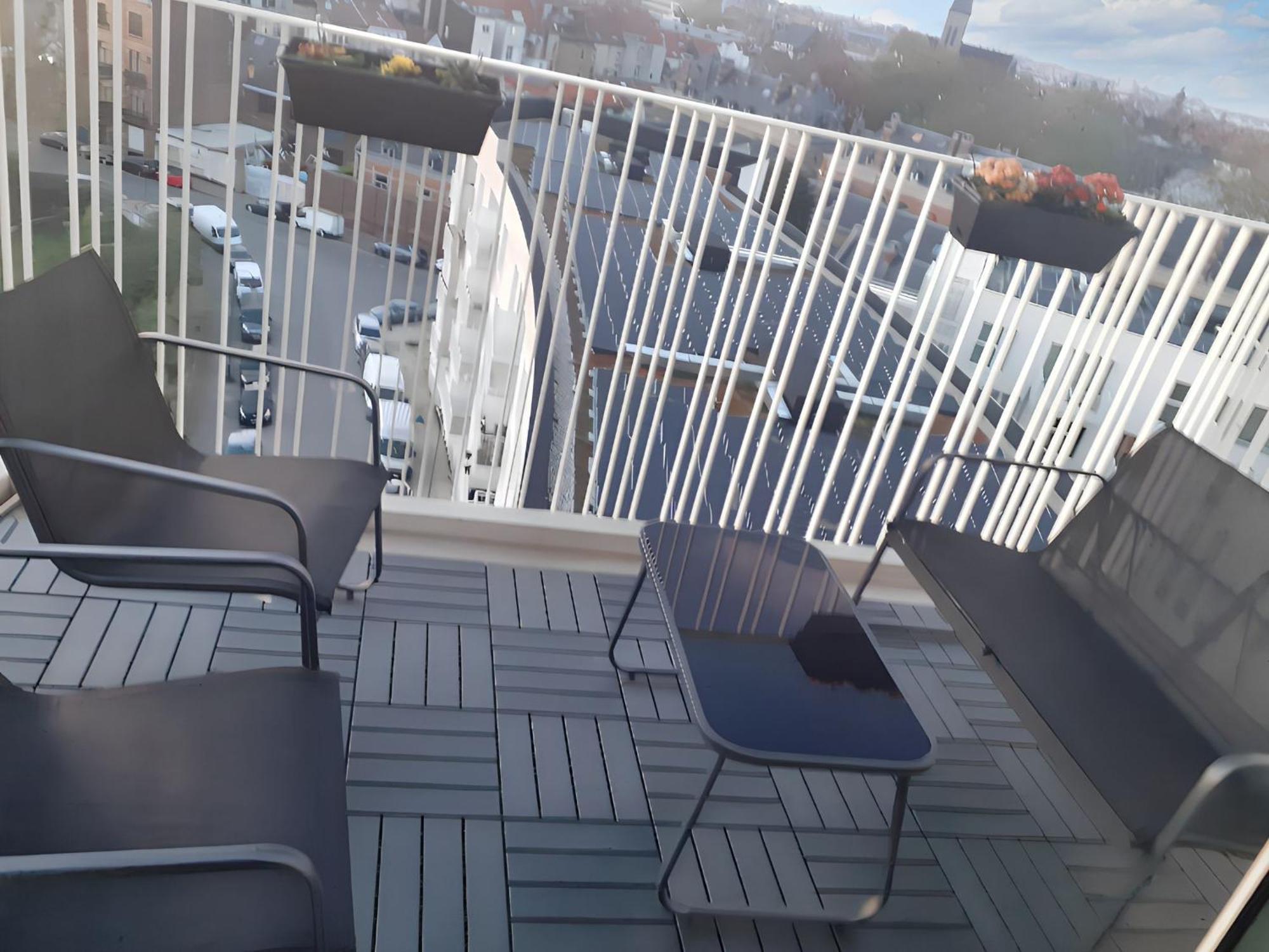 Modern Apartment In Cureghem Anderlecht 134 M² + Terrace بروكسل المظهر الخارجي الصورة