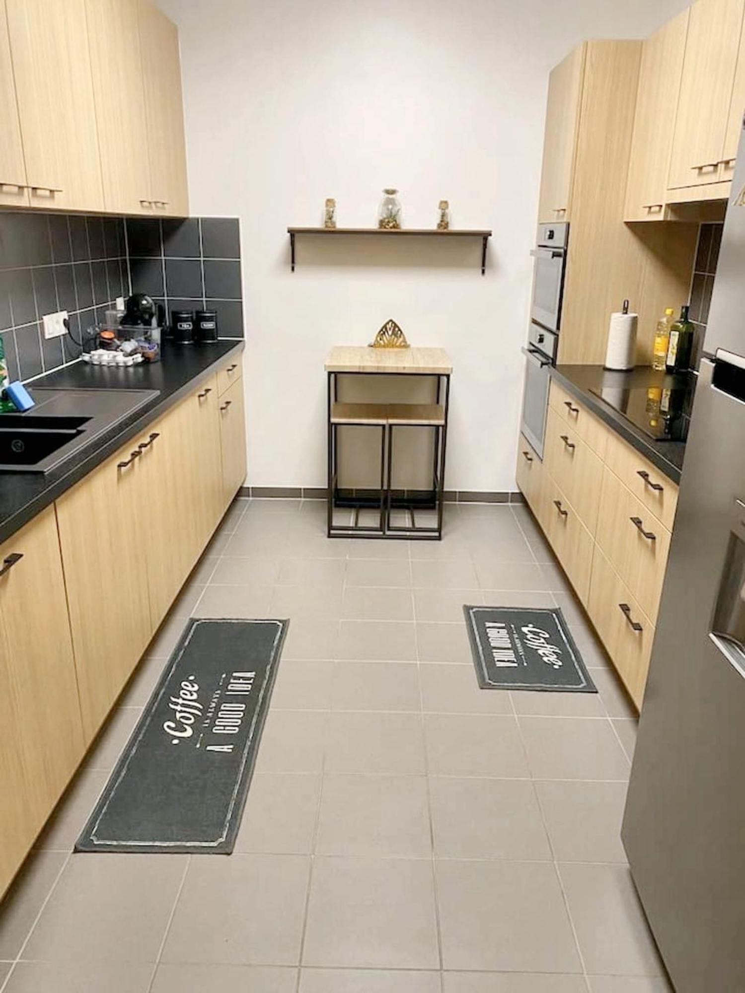Modern Apartment In Cureghem Anderlecht 134 M² + Terrace بروكسل المظهر الخارجي الصورة