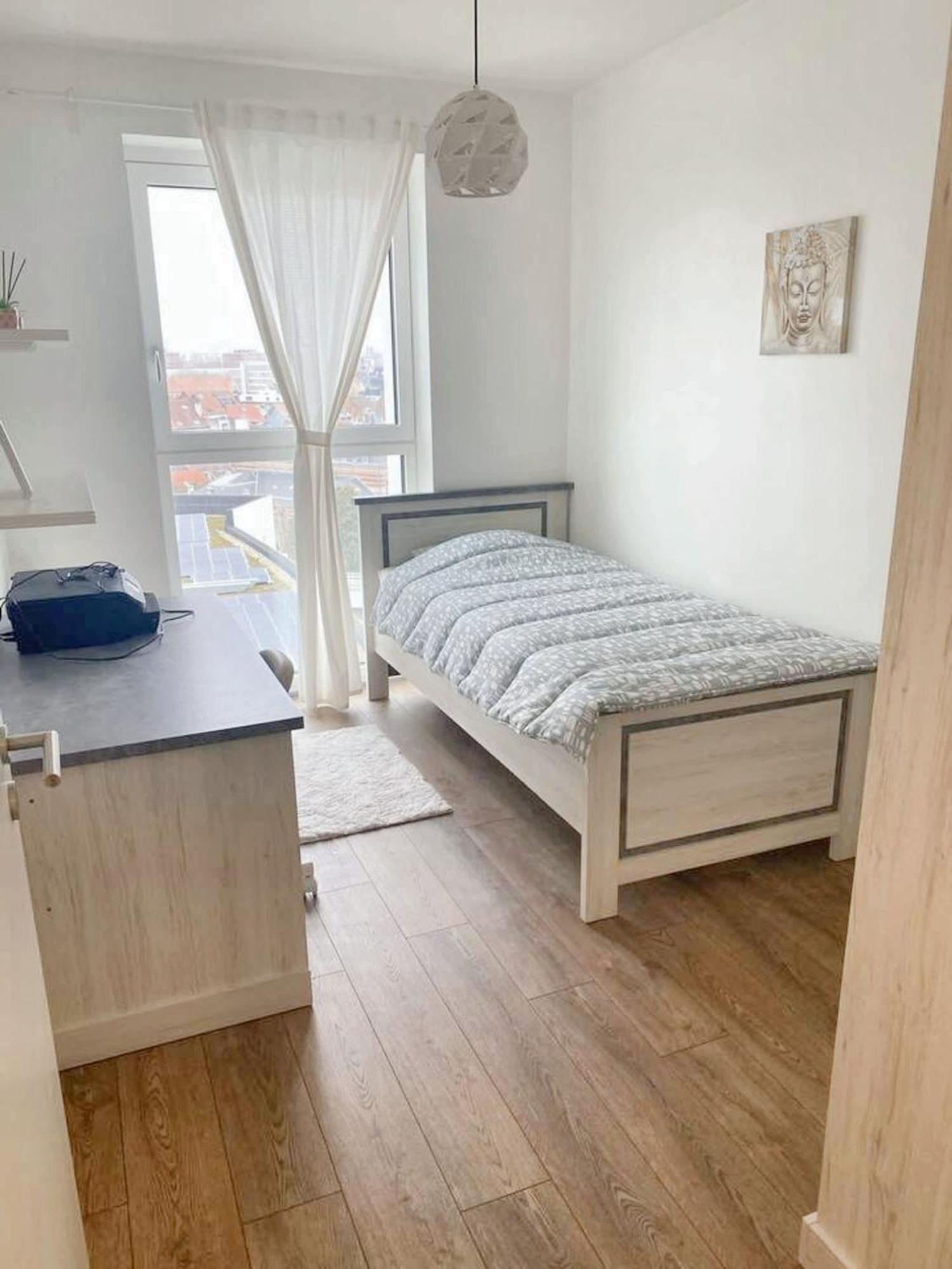 Modern Apartment In Cureghem Anderlecht 134 M² + Terrace بروكسل المظهر الخارجي الصورة